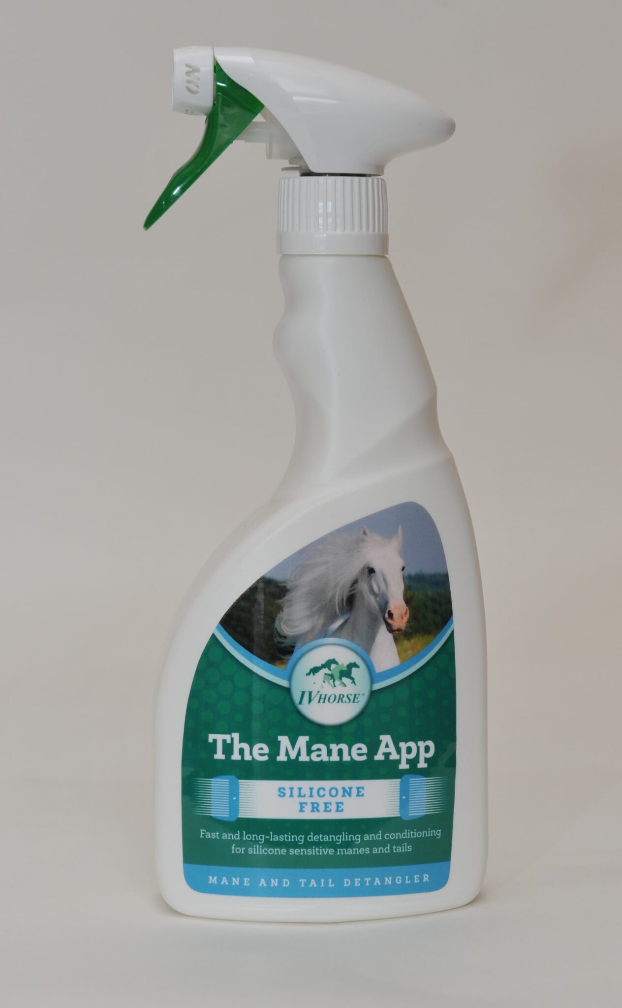 Silicone Free Mane and Tail Detangler 500ml spray Windowbox Limited